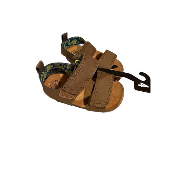 Toddle Size 4 sandals NEW - Picture 2 of 2